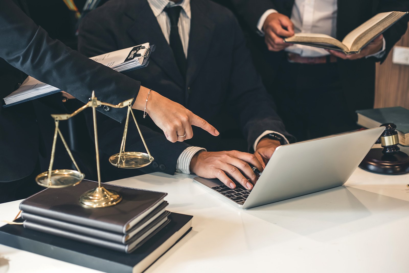 Benefits of Online CPD for Lawyers Flexibility, Accessibility and Cost